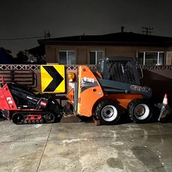 Toro Dingo/ Gehl R105 Skid Steers
