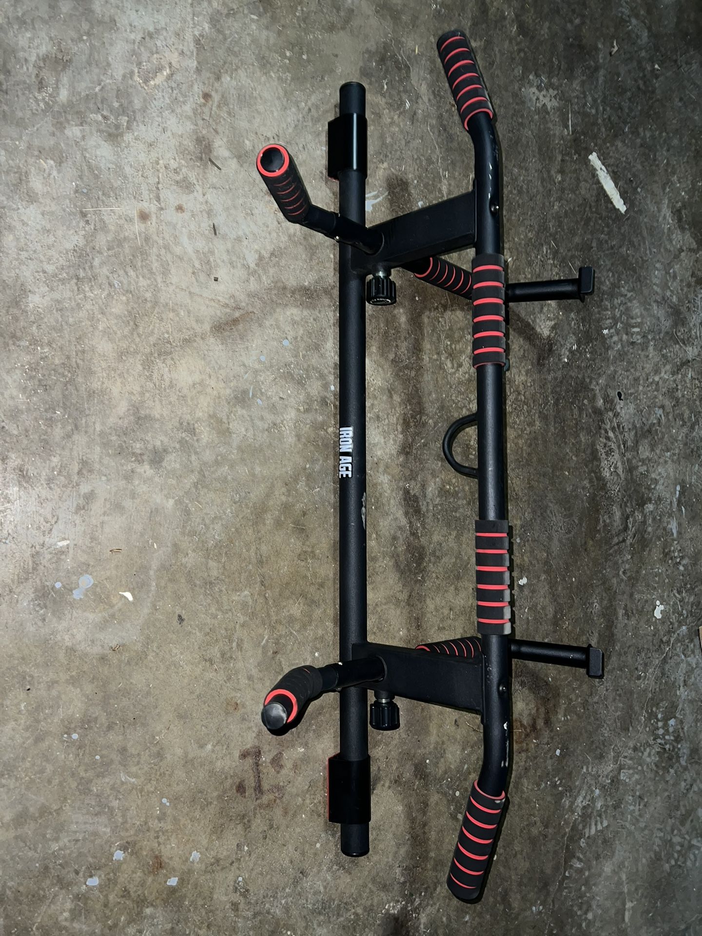 Doorway Pull-up/Push-up Bar