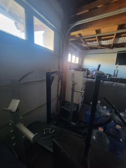 Weight bench and back press