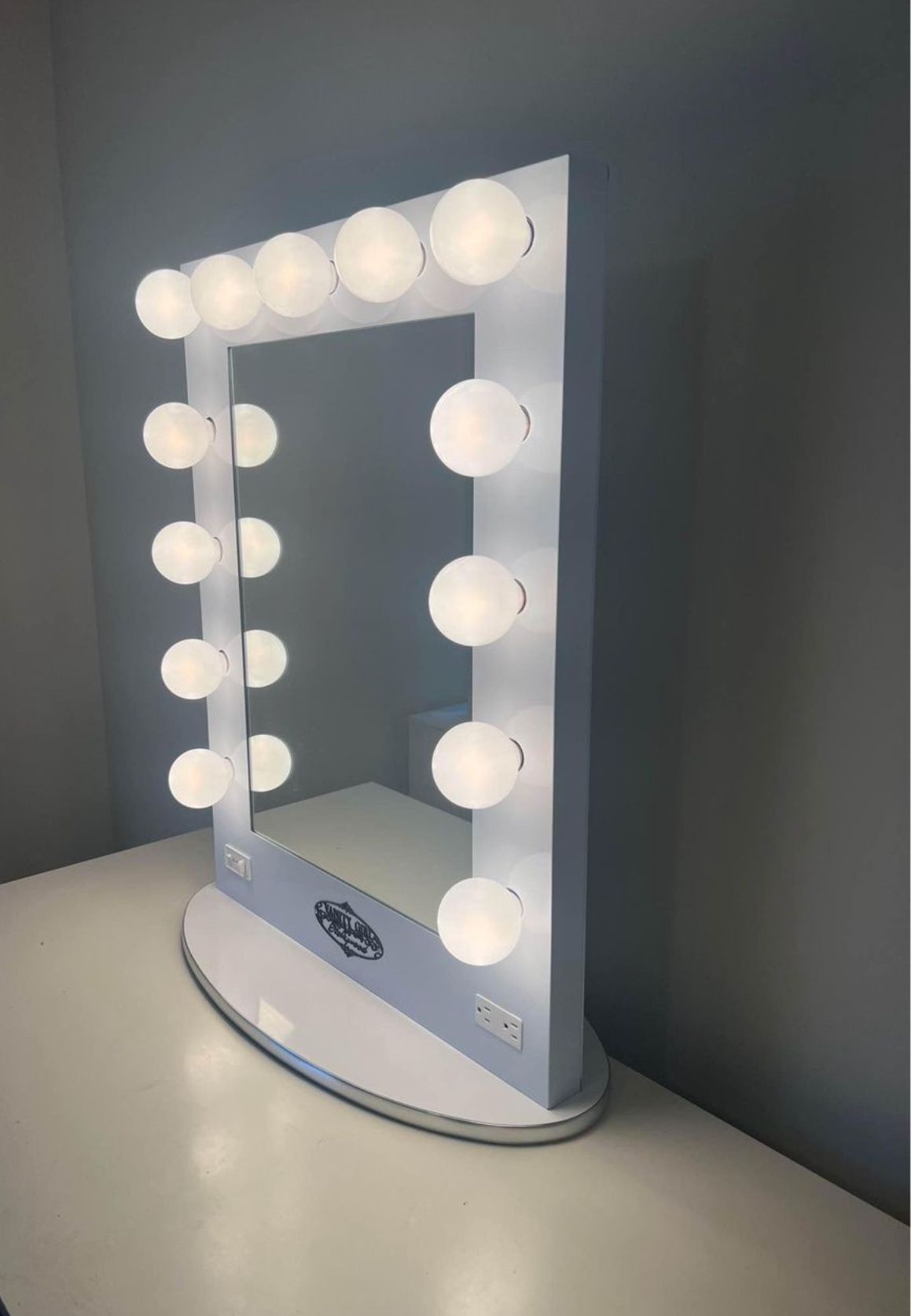 White Lighted Mirror- Vanity Girl Hollywood 