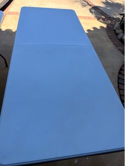 Folding table 6 ft