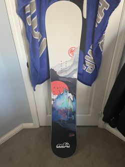 Never Summer Snowboard