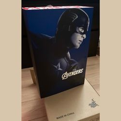 Hot Toys Captain America The Avengers Figure 