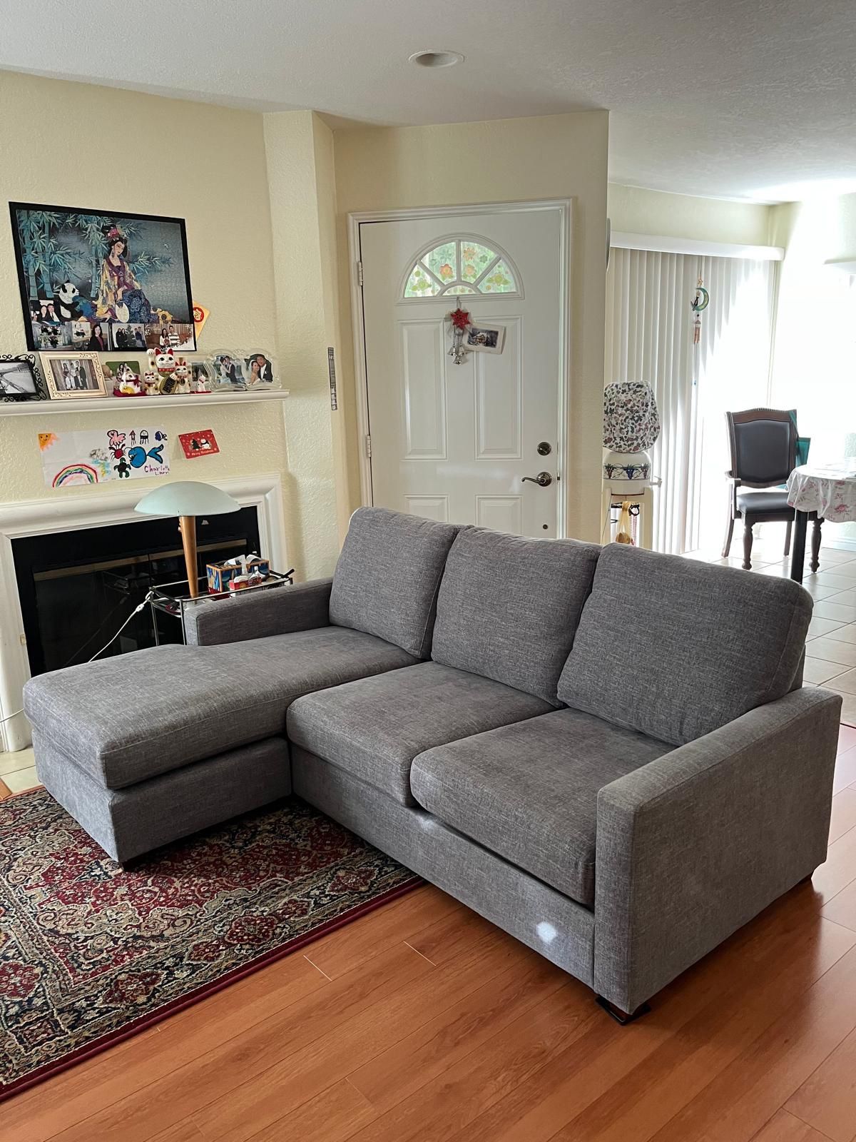Sofa With Reversible Chaise