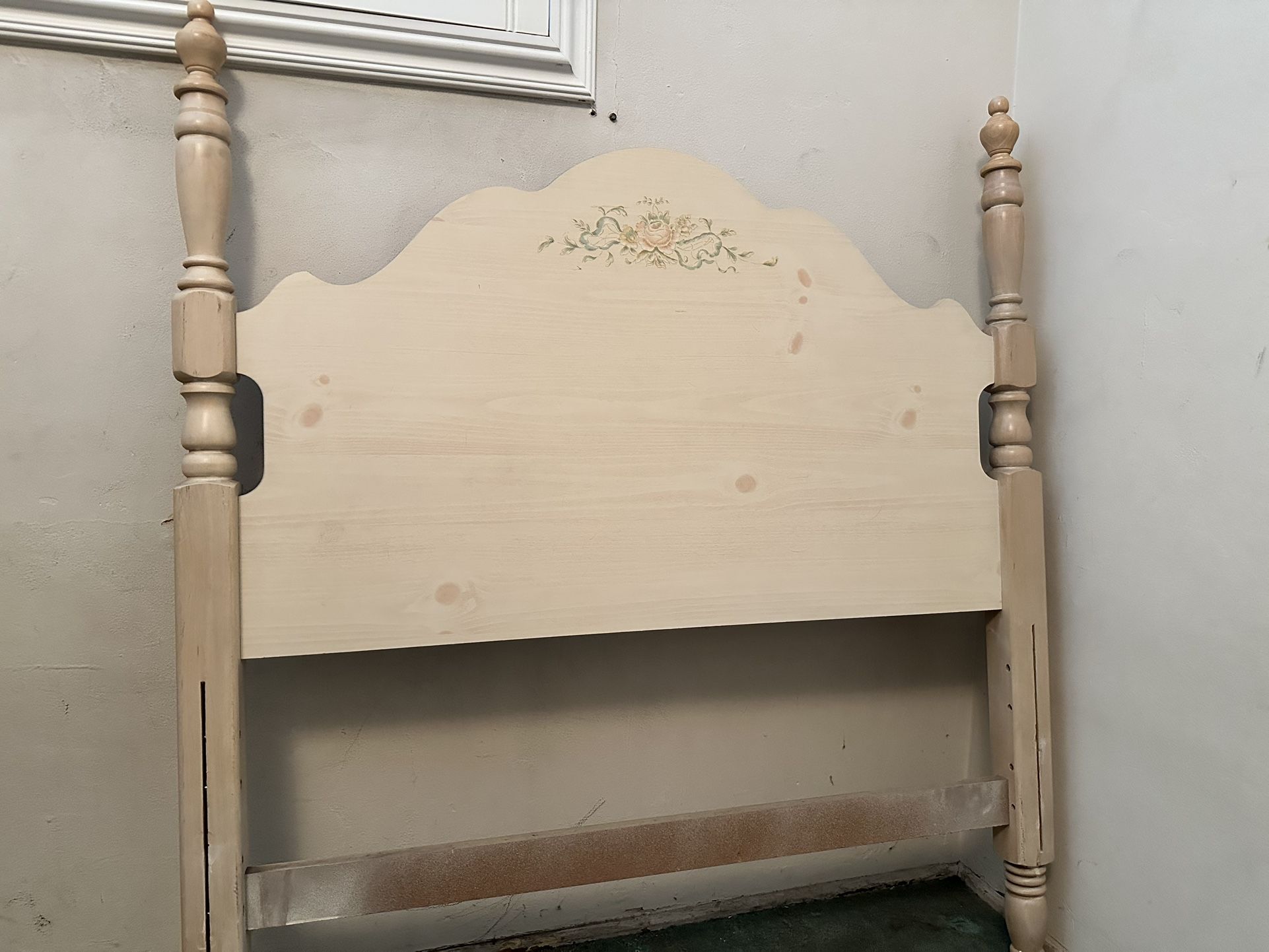 Twin Bed Solid Wood Head & Footboard.