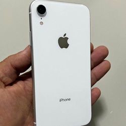 iPhone XR Unlocked 