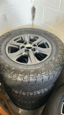 New Lexus 18” Wheels Tires Off Road Toyo Tires Open Country 265/70/18 LX GX 550