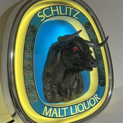 Vintage 1975 Schlitz Malt Liquor 3D Bull Lighted Sign Red Eyes WORKS!