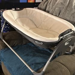 Graco Napper & Changing Table (reversible)
