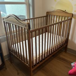 Wood Crib 53x31x46” (includes mattress)