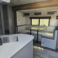 24' Travel Trailer Rv