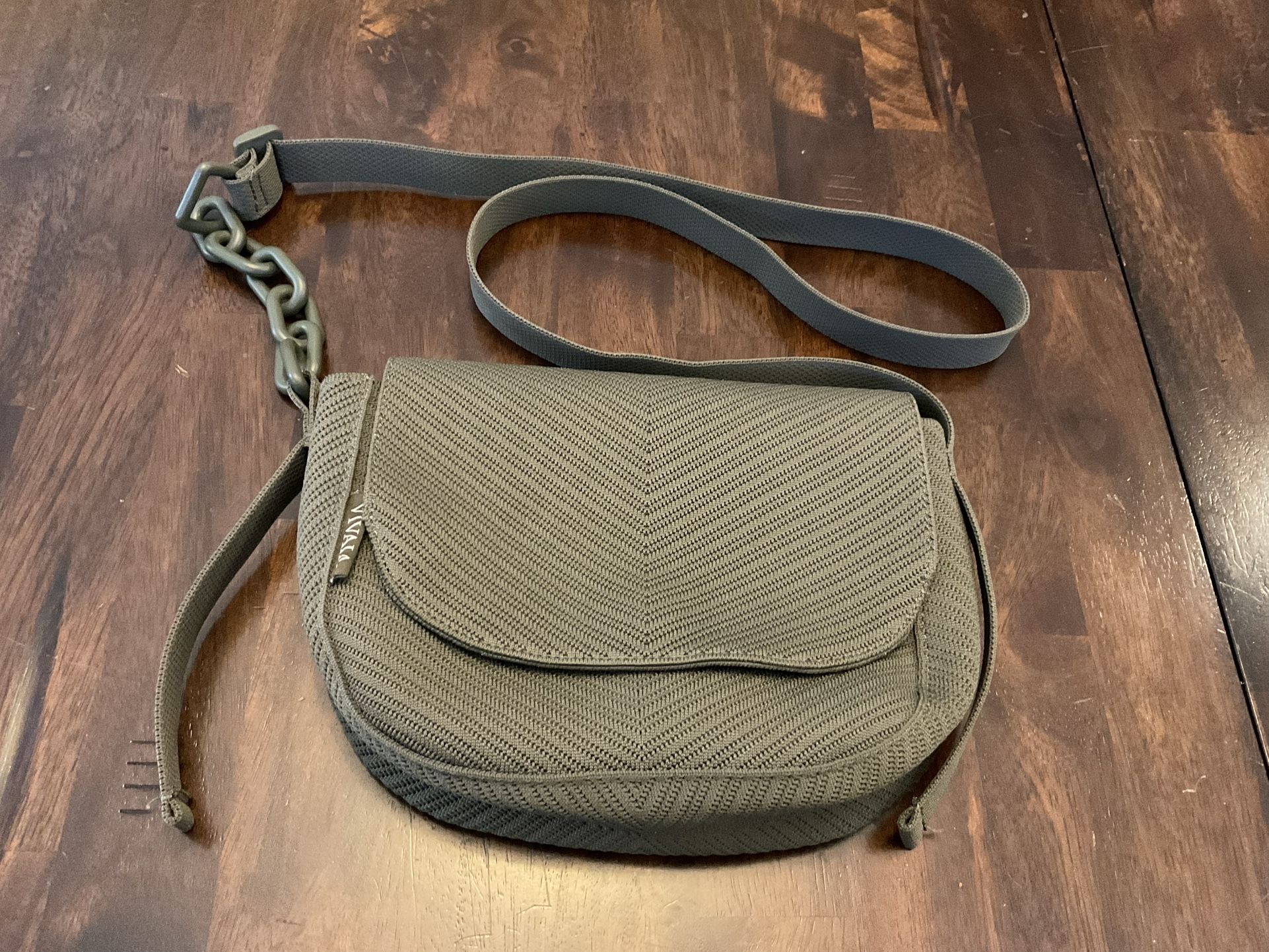 Vivaia Sofia Crossbody Purse In Grey/Green