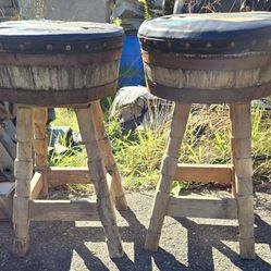 2 Vintage Bar Stools