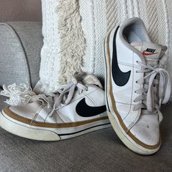 Nike Shoes - Court Legacy 