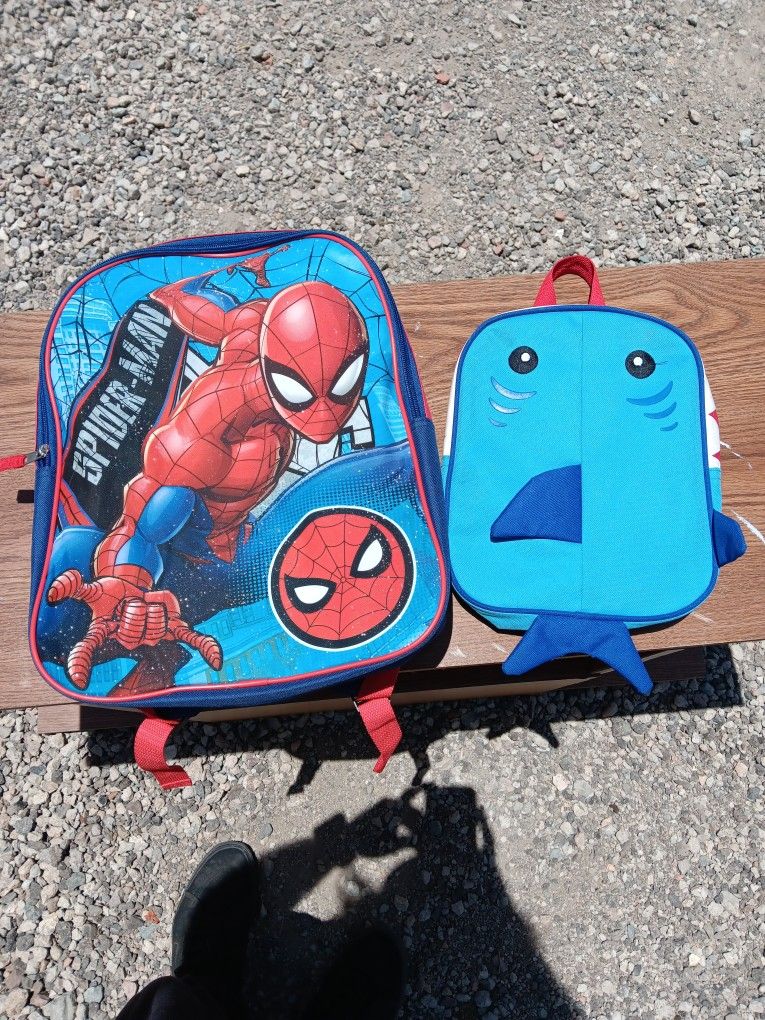 1 Spiderman Backpack 1 Toddler Shark Backpack