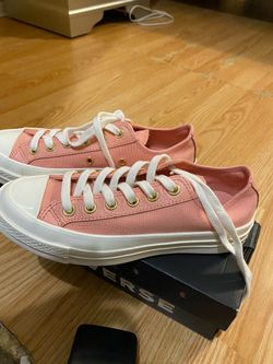 brand new converse size 6/7