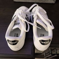 Adidas Unisex Size 5.5