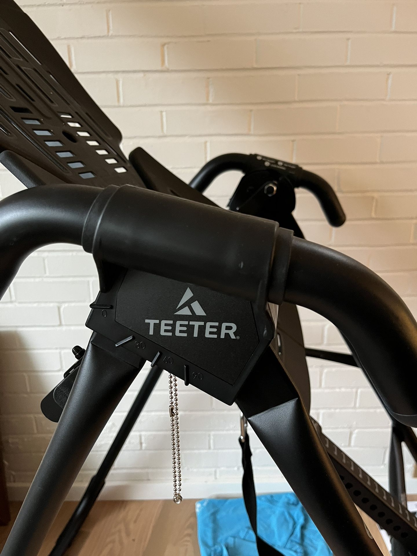 Teeter EP-560 Inversion Table