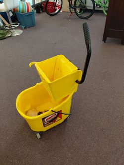 Mop bucket with new mop head