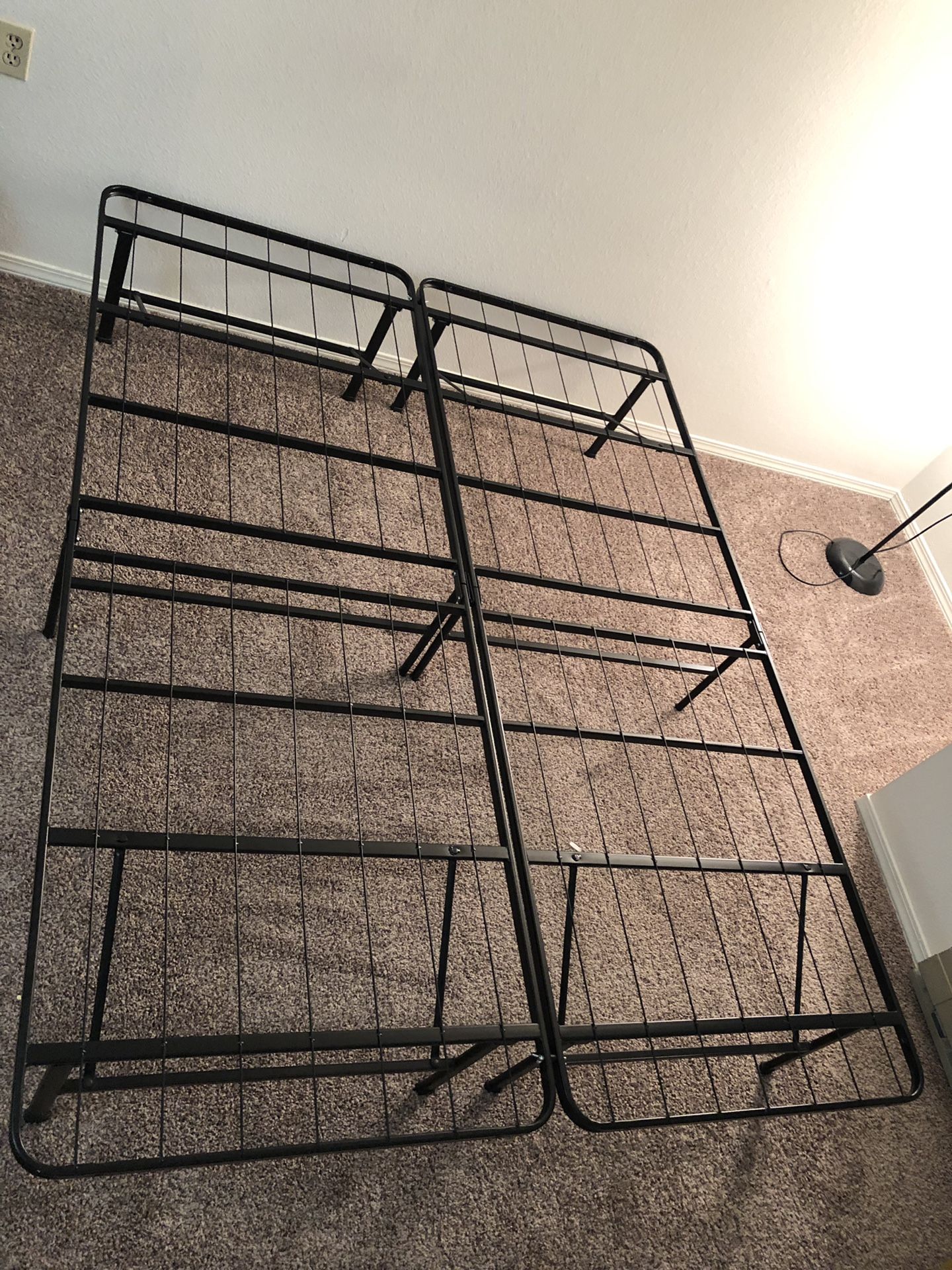 Foldable metal platform bed frame-queen size