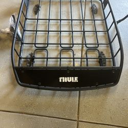 Thule Canyon XT Roof rack.