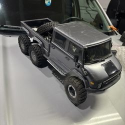 Axial UMG 6x6 With Parts And Spares