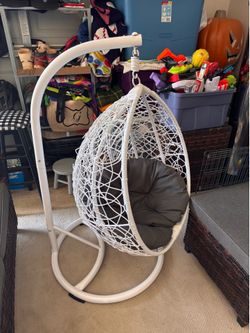 Egg chair (youth)