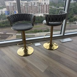 2 Bar Stools
