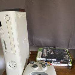Xbox 360 (READ DESCRIPTION)