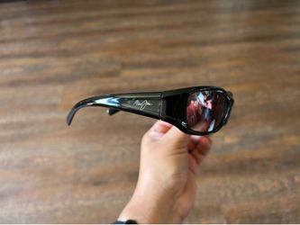 Rare vintage Maui Jim shaka sunglasses