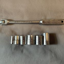 Power-Kraft Vintage Flex head Breaker Bar & Sockets