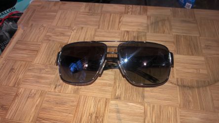 Burberry pilot sunglasses
