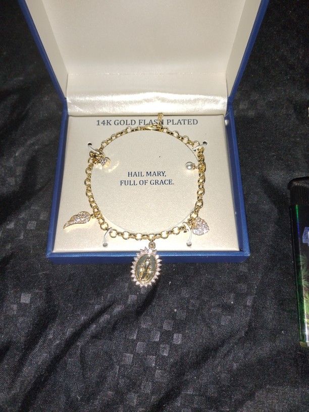 14 K Hold Plated Guadalupe Bracelet