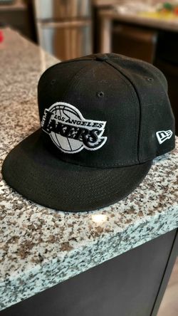 Black Lakers SNAP BACK hat *NEVER WORN*