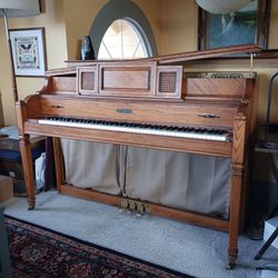 STORY & CLARKE Oak Piano PLAYS WELL