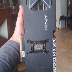 PNY RTX 5070 12GB ARGB