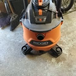 RIDGID SHOP VAC