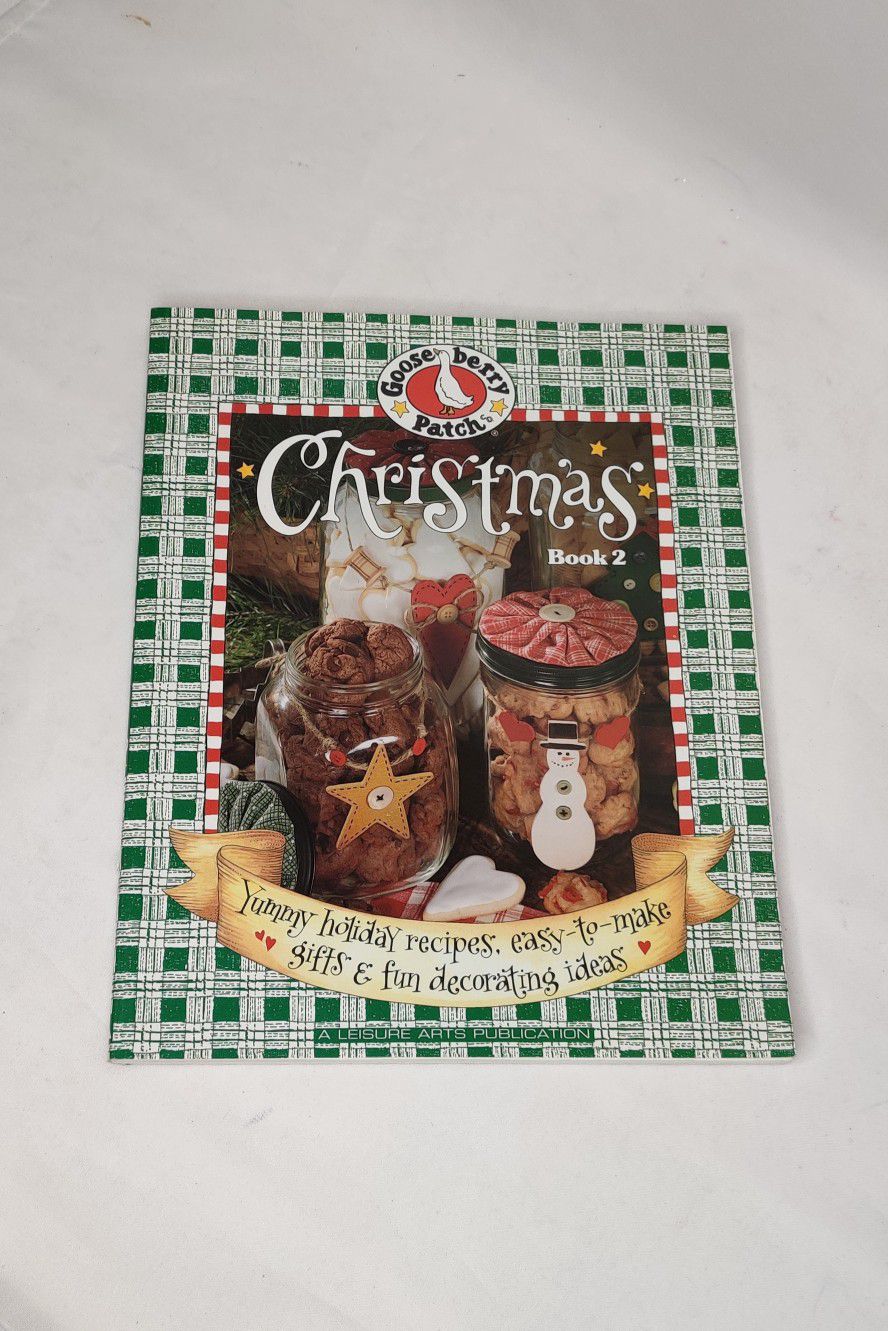 Vintage Christmas Decorating,  Crafts and Holiday Recipe Book