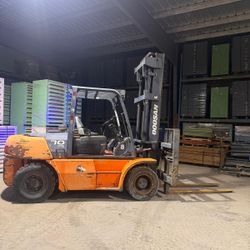 2011 Doosan Forklift 15,500lbs Capacity