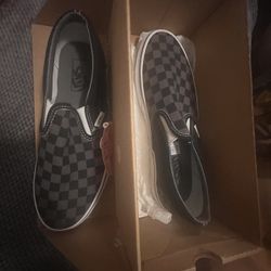 Classic Slip-On Vans (size 8.5 Men/10 Women/41.0 EUR) 