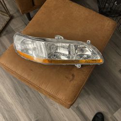 1999 Honda Accord headlight 