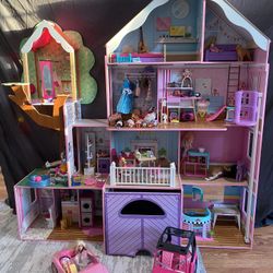 Doll house