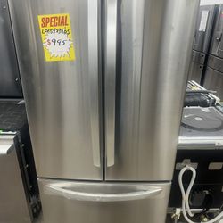 LG 30” French Door Refrigerator $895
