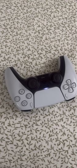 PlayStation 5 controller