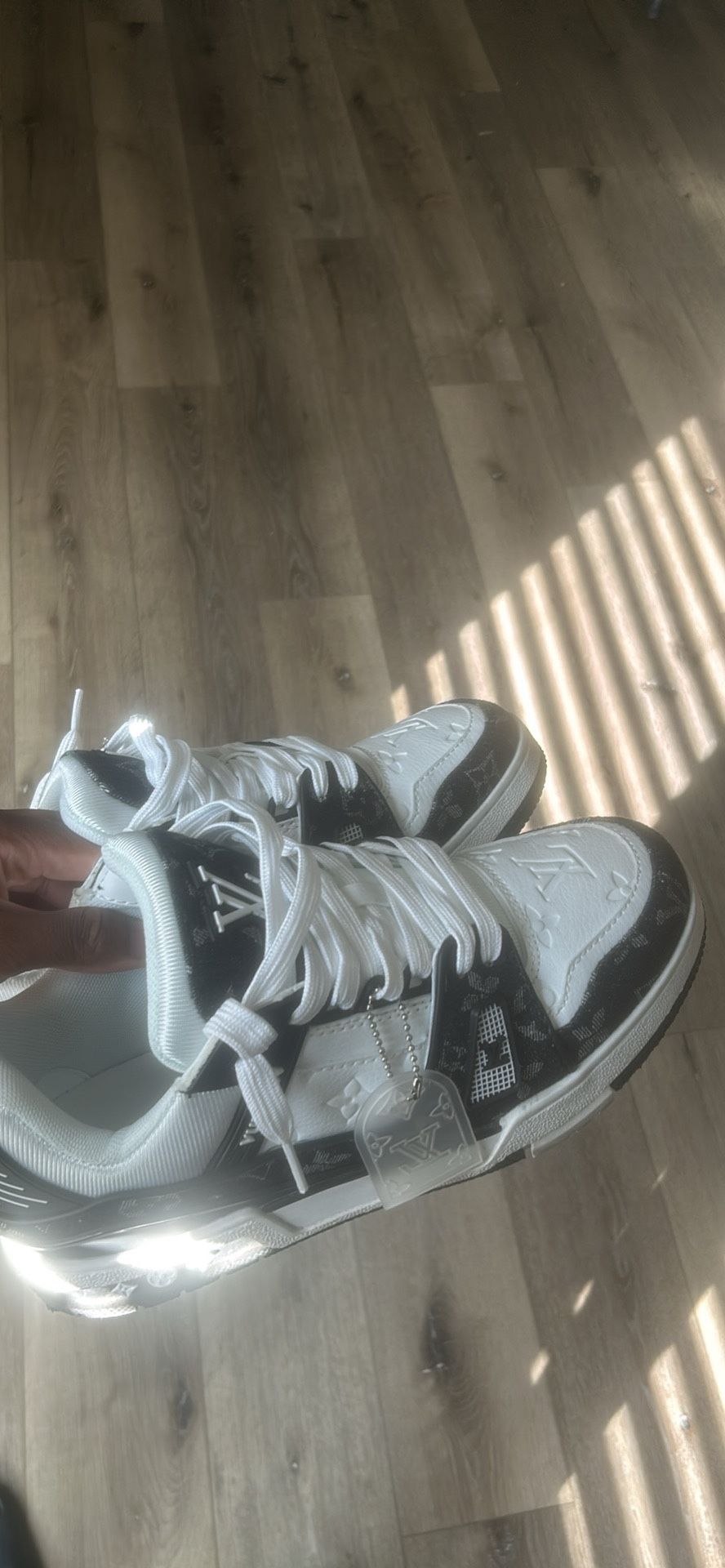 Lv Shoes