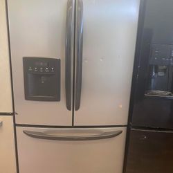 KENMORE ELITE FRENCH DOOR REFRIGERATOR DELIVERY AVAILABLE FOR SMALL FEE 🚛  36w 70h  