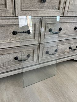 Tempered Glass IKEA 13x22”