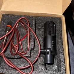 Brand New Fifine Xlr Microphone Comes With Chord 