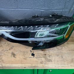 Audi S8 2025 Driver Headlight LED