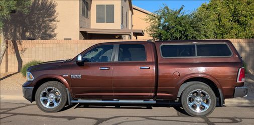 2014 Ram Laramie 4x4 1500